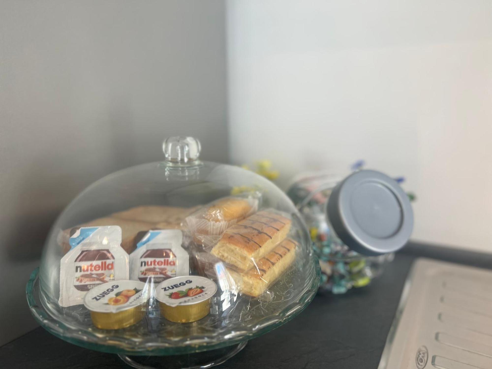 Апартаменты Regina Milano In Melegnano - Wifi, Breakfast Box And Terrace Экстерьер фото