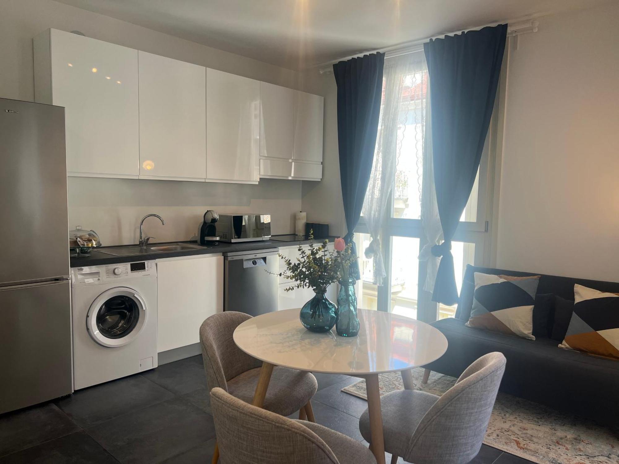 Апартаменты Regina Milano In Melegnano - Wifi, Breakfast Box And Terrace Экстерьер фото